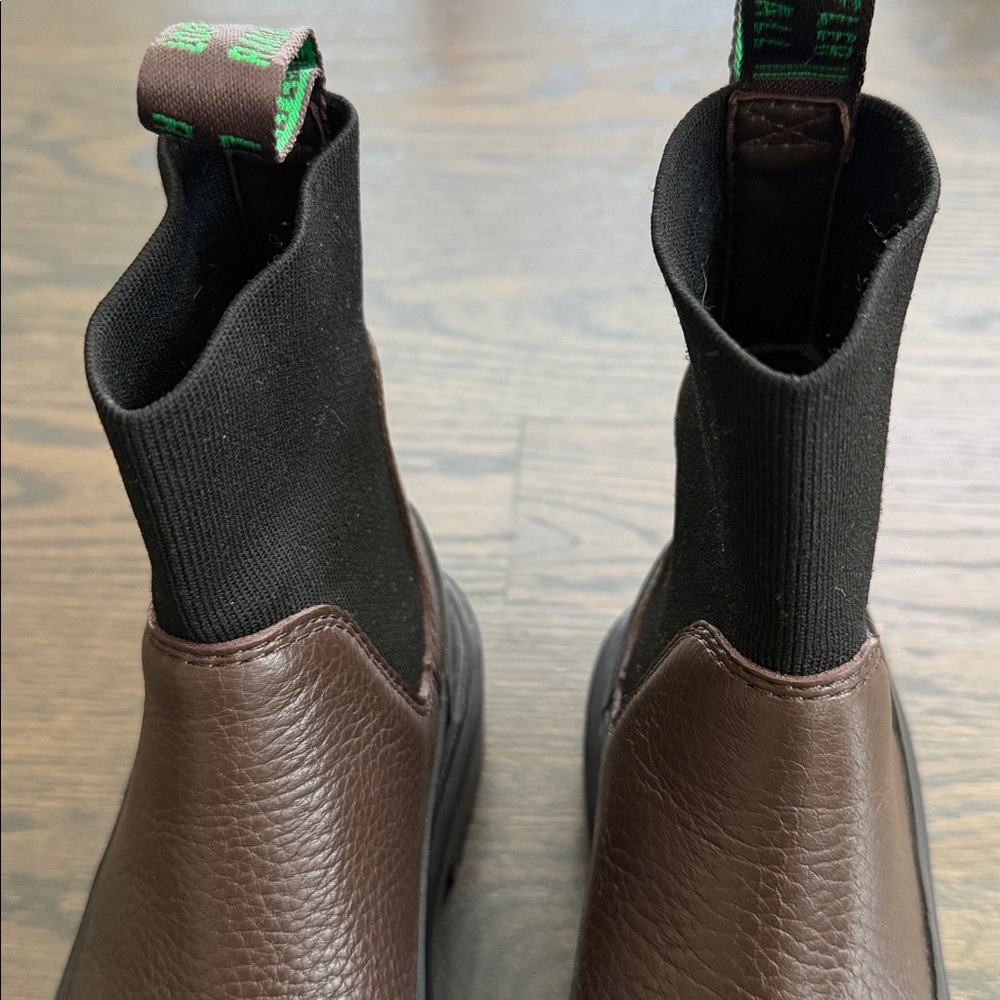 Loeffler Randall Siri Chelsea boots 6 - Picture 7 of 9